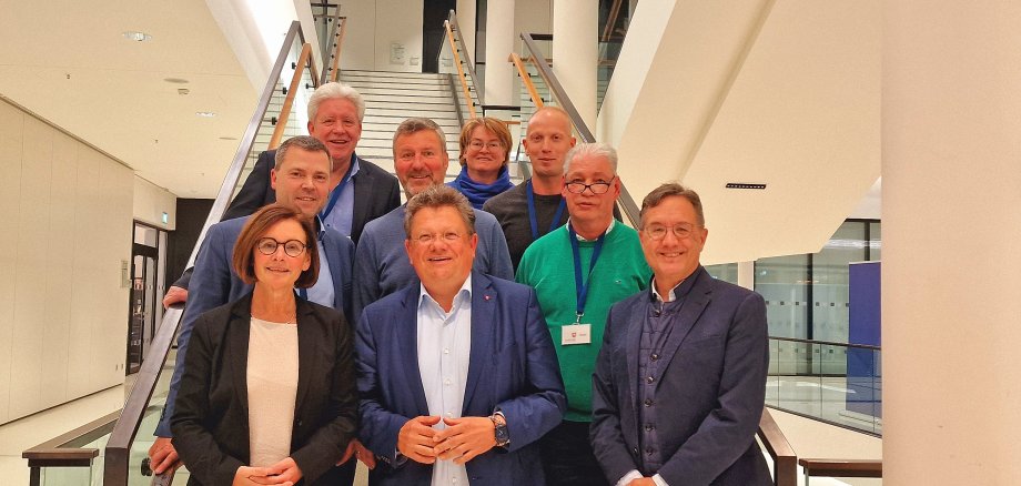 Das Bild zeigt eine Norderneyer Delegation mit dem Gesundheitsminister Dr. Andreas Philippi