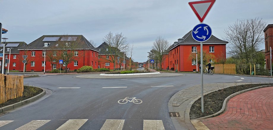 Das Bild zeigt den Kreisverkehr Mühlenstr/Jann-Berghaus Str.